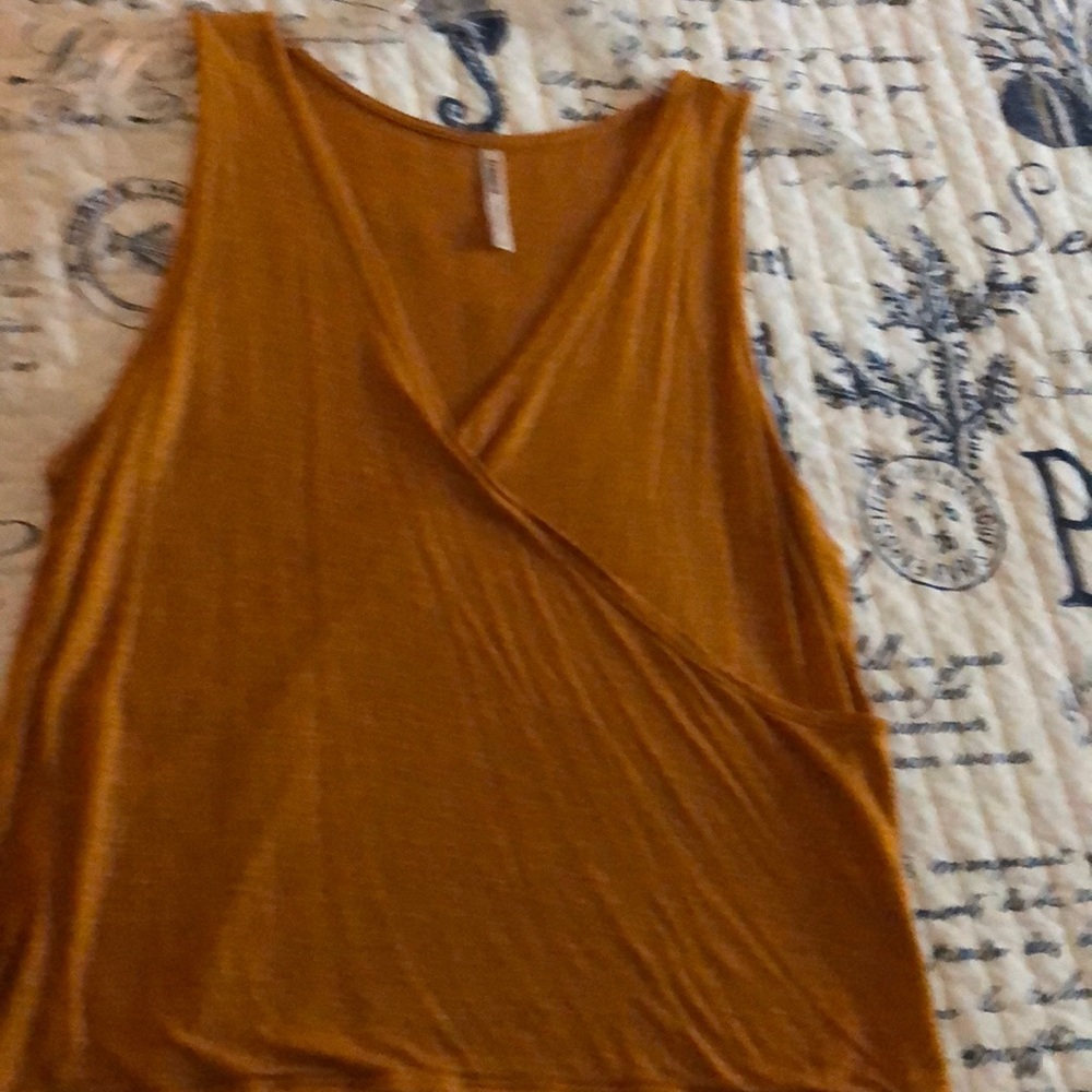 Sleeveless top